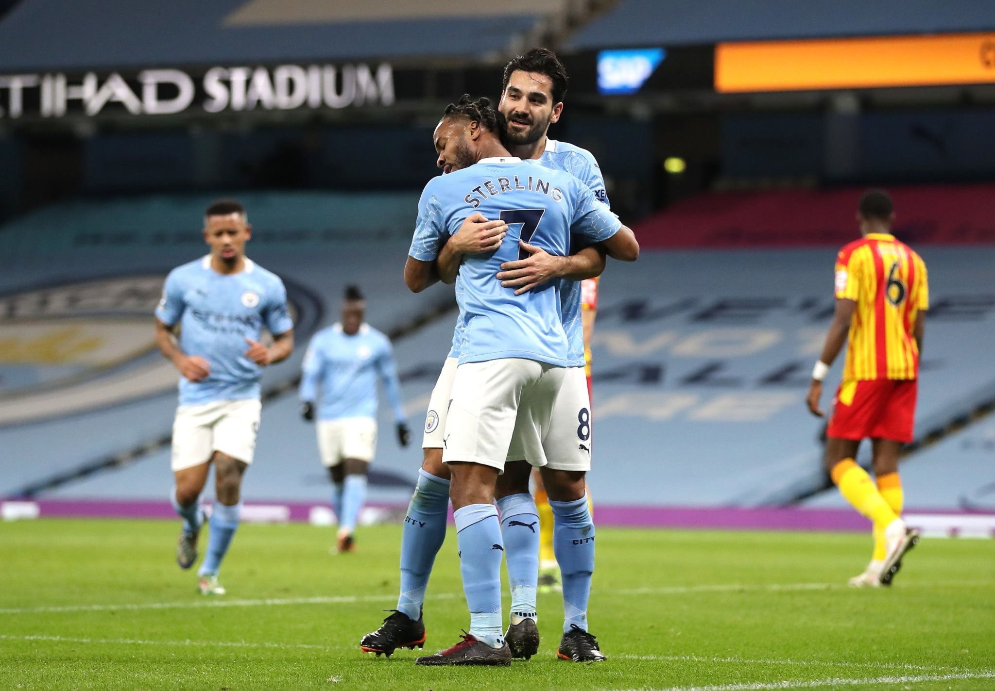 其精美弧线 其精美弧线